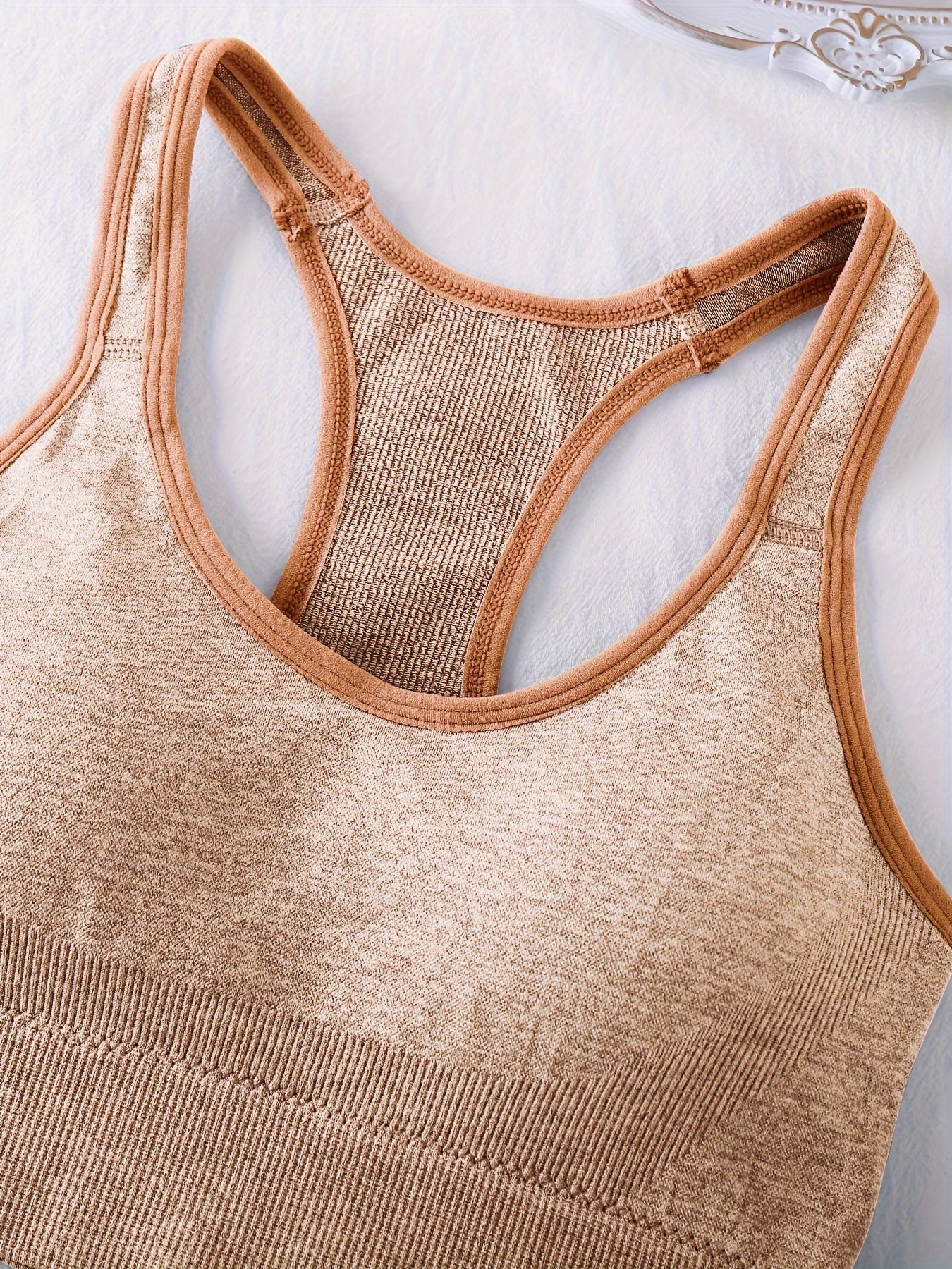 3-Pack Women's Sports Bras, Seamless Racerback Yoga Fitness Tank Tops,