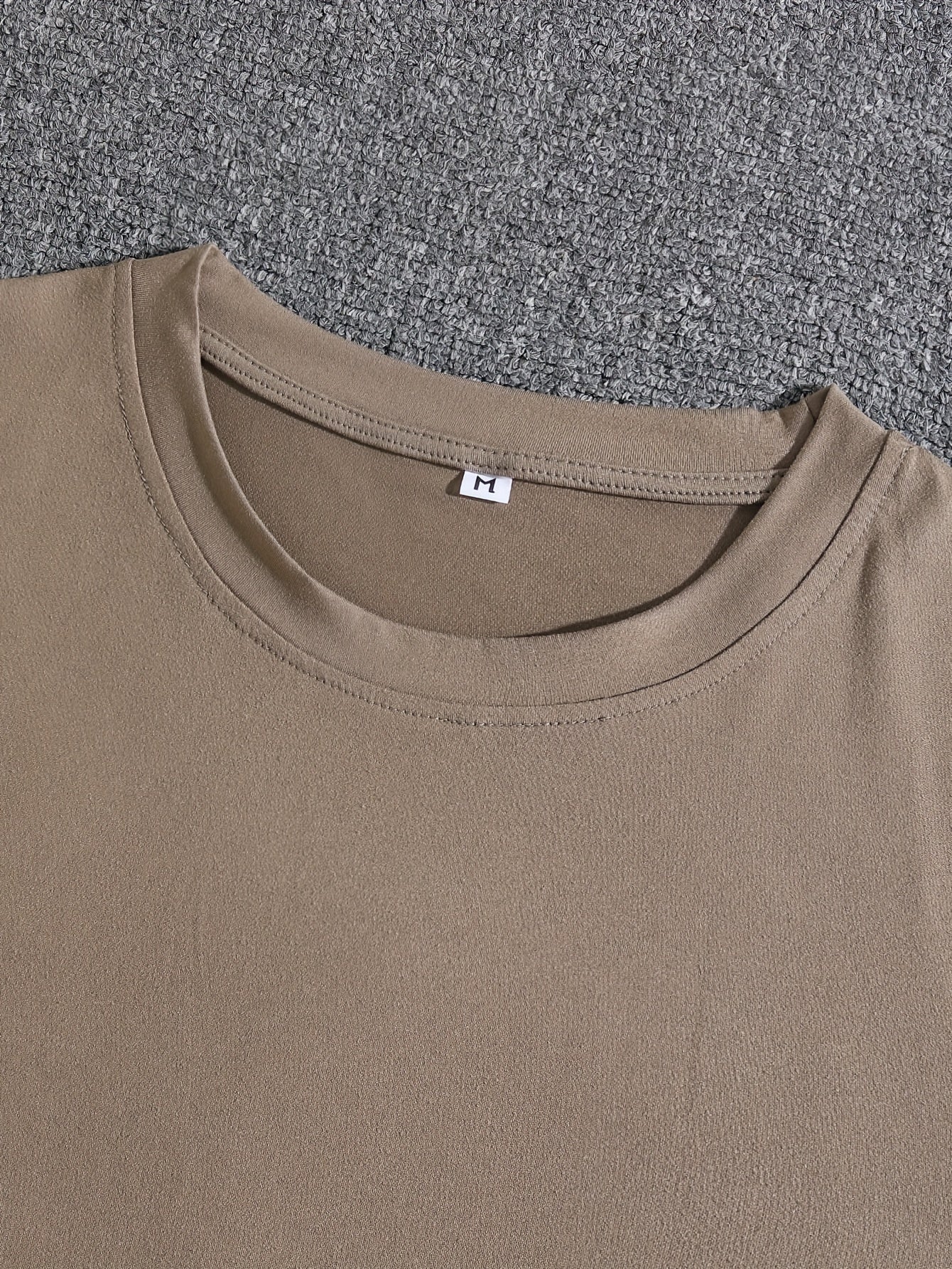 Summer Essential Men's Graphic T-Shirt